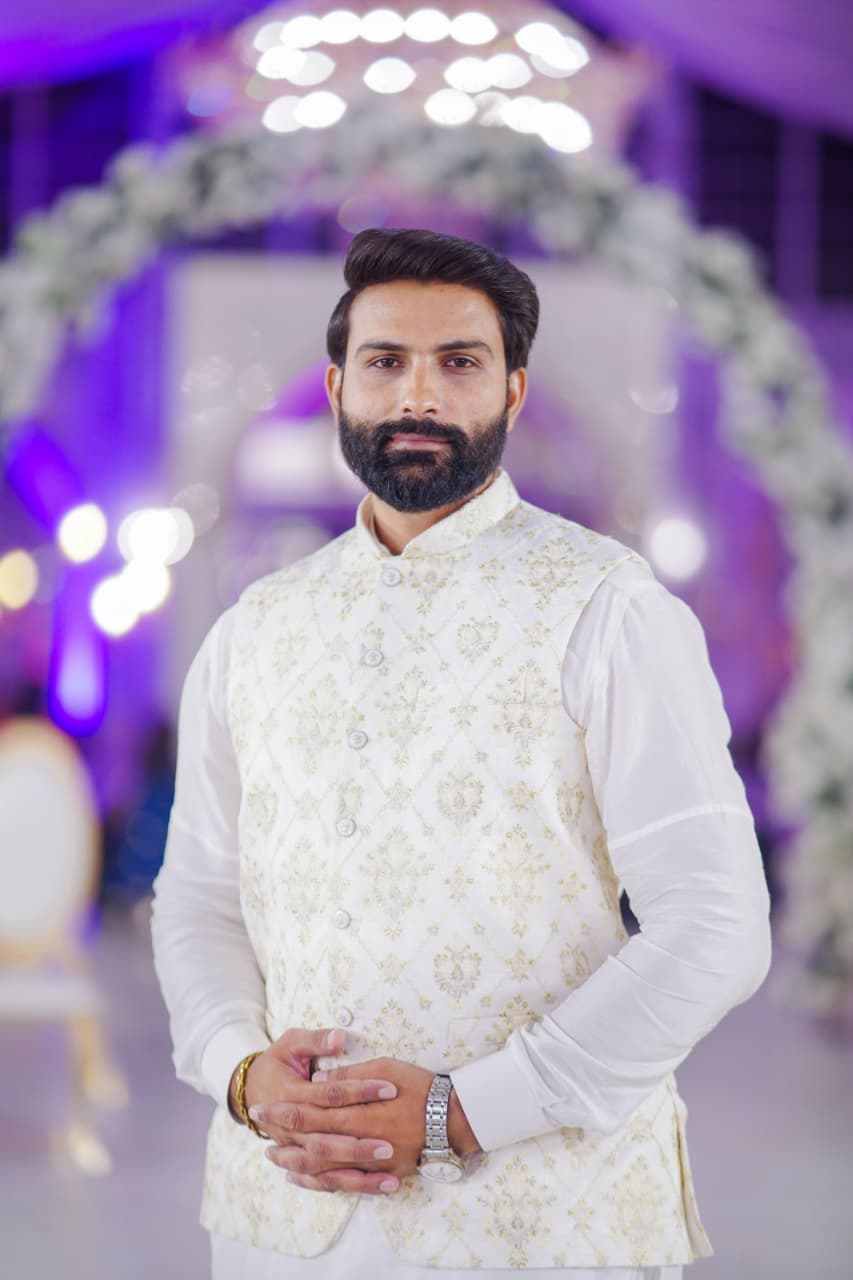 Azhar Hussain, Sales Executive